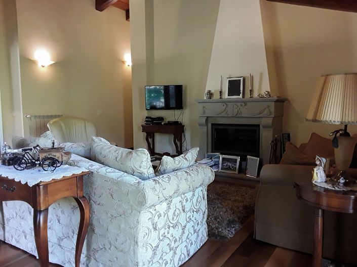 Image No.6-Propriété de 4 chambres à vendre à Pratovecchio