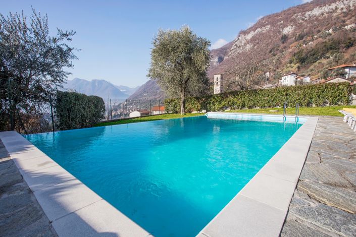 Image No.2-5 Bed Villa for sale