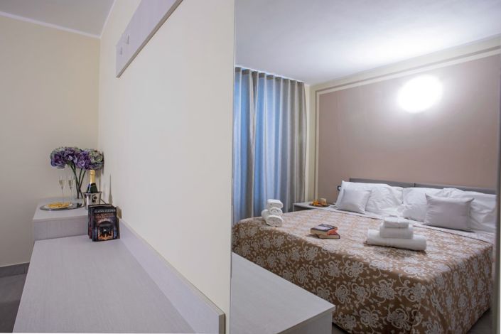 Image No.8-5 Bed Villa for sale