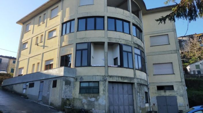 Image No.9-20 Bed Commercial for sale