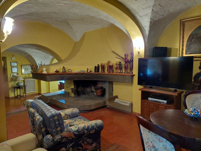 Image No.5-Propriété de 4 chambres à vendre à Volterra