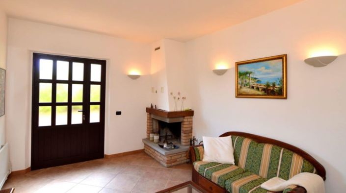 Image No.7-2 Bed Semi-Detached for sale