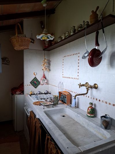 Image No.8-5 Bed House for sale