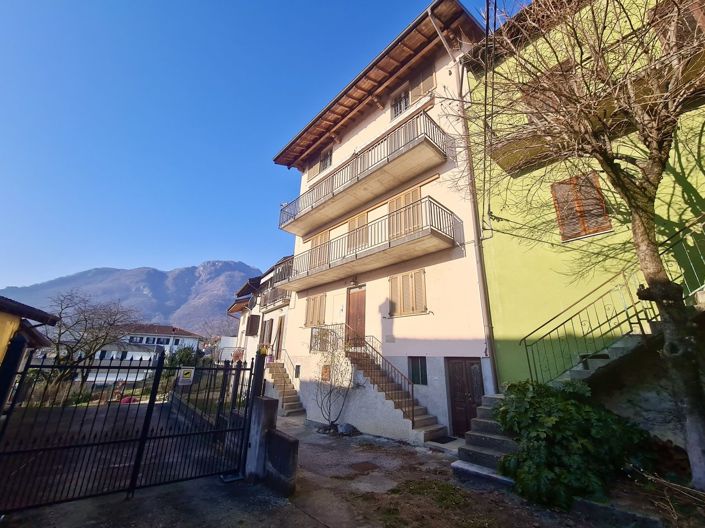 Image No.16-4 Bed Semi-Detached for sale