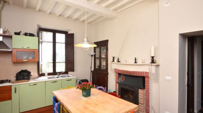 Image No.5-5 Bed Property for sale