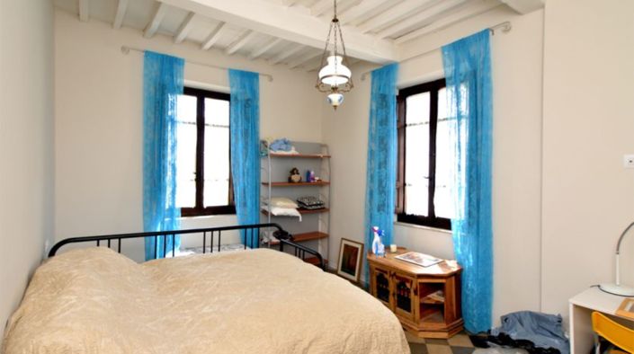 Image No.7-5 Bed Property for sale