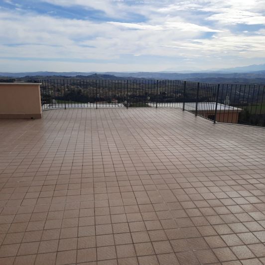 Image No.5-Propriété de 4 chambres à vendre à Offida