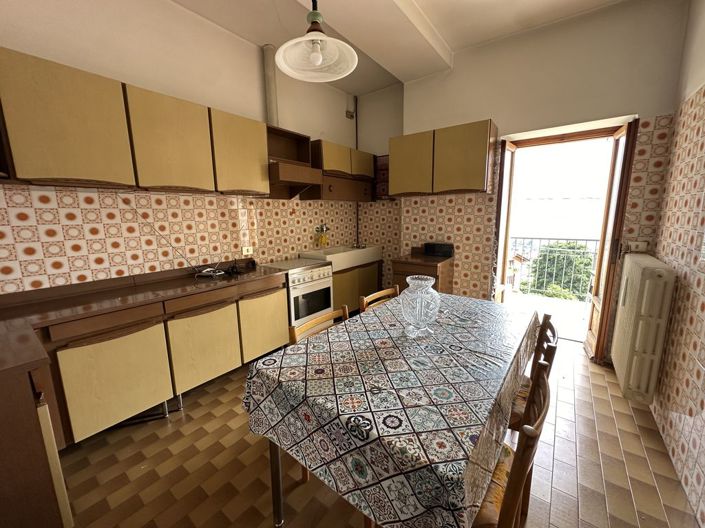 Image No.8-3 Bed Apartment for sale