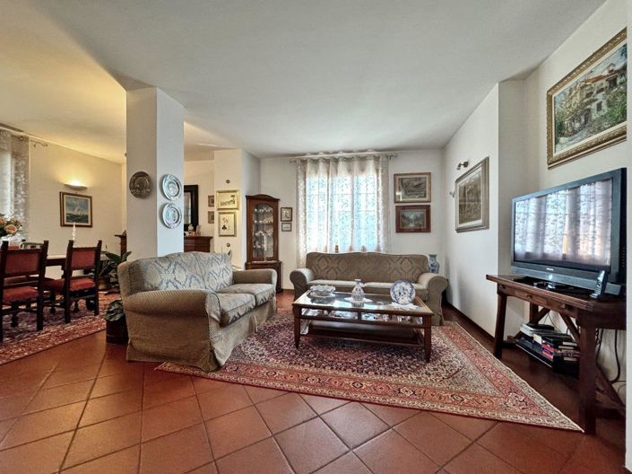 Image No.6-3 Bed Apartment for sale