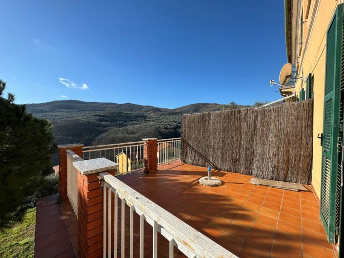 Image No.13-9 Bed Villa for sale