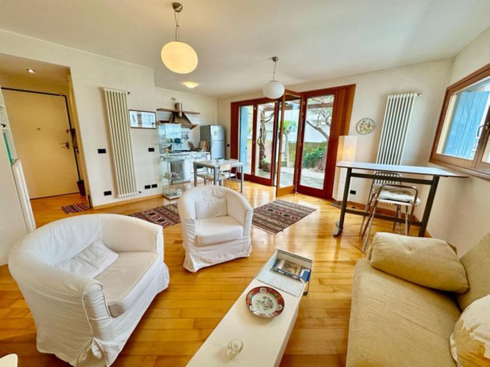 Image No.14-2 Bed Apartment for sale