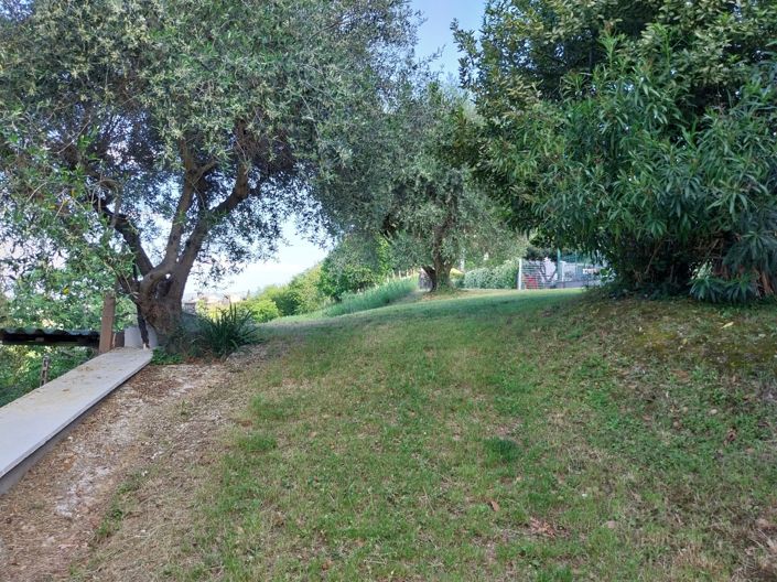 Image No.10-Propriété de 3 chambres à vendre à Castorano