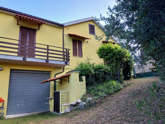 Image No.4-Propriété de 3 chambres à vendre à Castorano