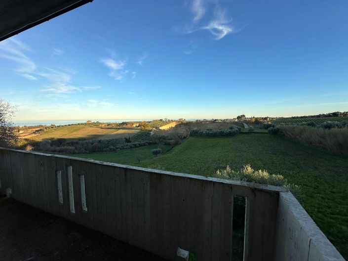 Image No.17-Propriété de 9 chambres à vendre à Cupra Marittima