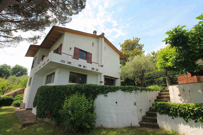 Image No.2-Propriété de 4 chambres à vendre à Montecatini Terme