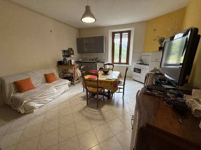 Image No.4-Maison de 4 chambres à vendre à Plesio