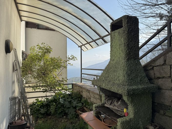 Image No.20-4 Bed House for sale