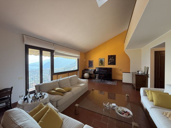 Image No.6-4 Bed House for sale