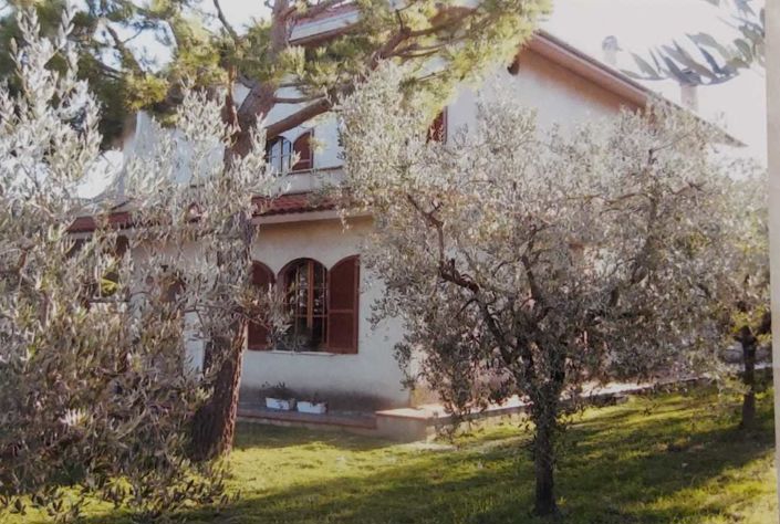 Image No.3-Propriété de 5 chambres à vendre à Monteprandone