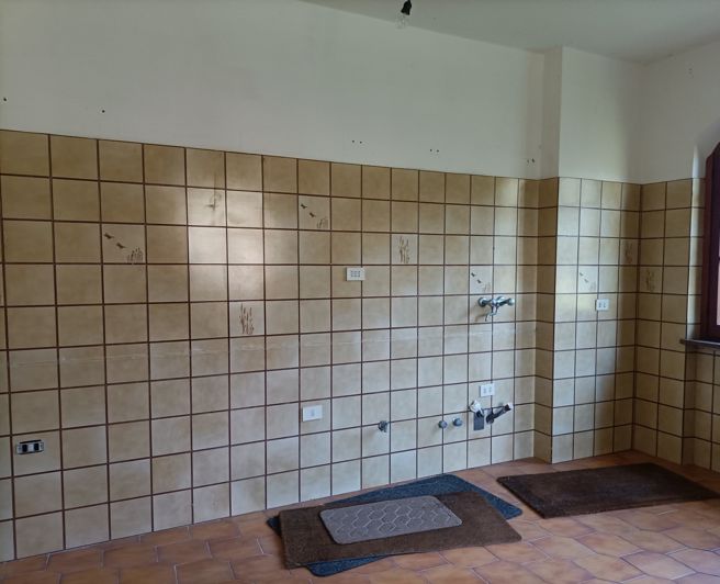 Image No.9-Propriété de 5 chambres à vendre à Monteprandone