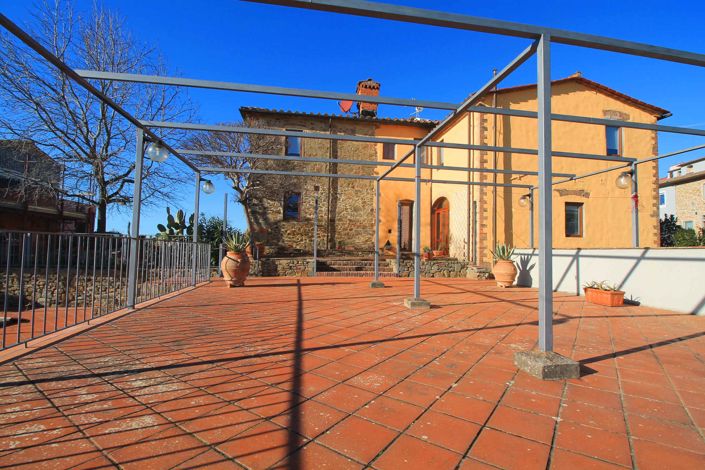 Image No.20-6 Bed Semi-Detached for sale