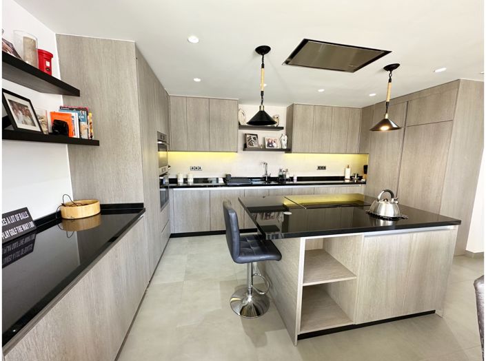 Image No.27-5 Bed Villa for sale