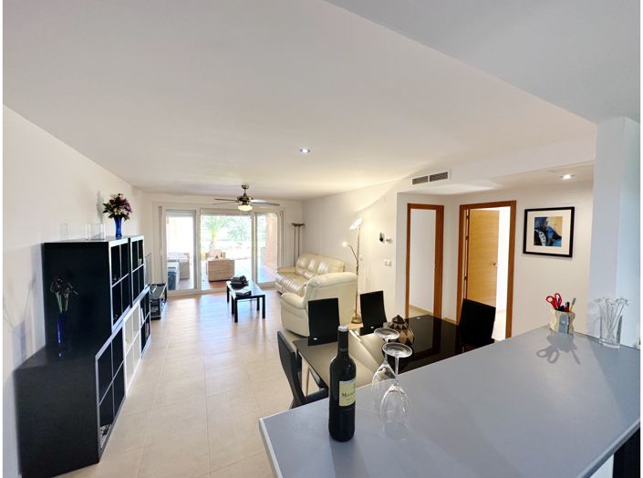 Image No.18-3 Bed Apartment for sale