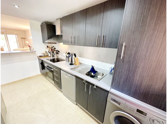 Image No.19-3 Bed Apartment for sale