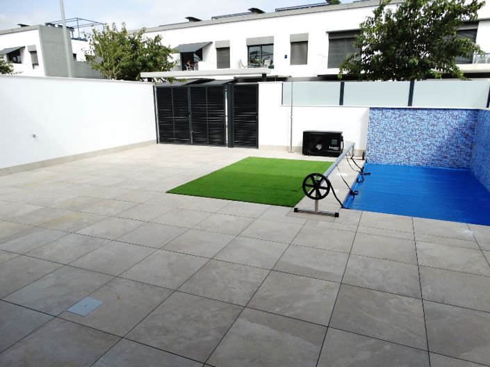 Image No.3-3 Bed Townhouse for sale