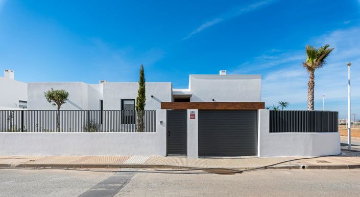 Image No.28-3 Bed Villa for sale