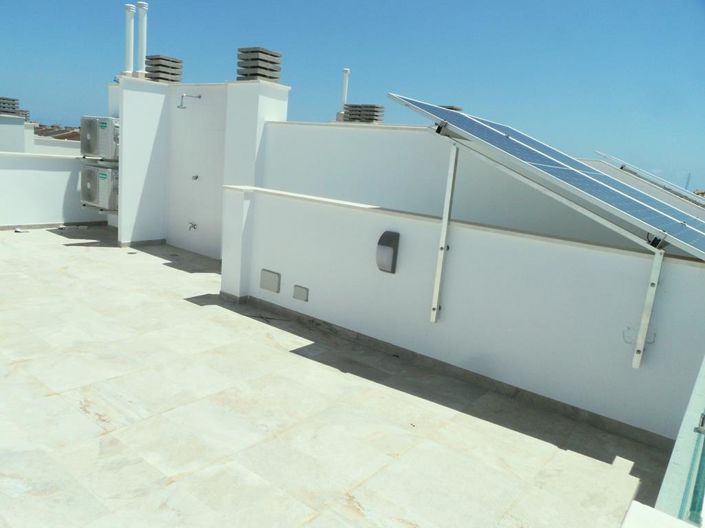 Image No.25-4 Bed Townhouse for sale