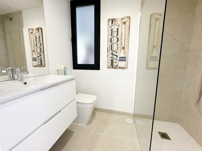 Image No.10-2 Bed Apartment for sale