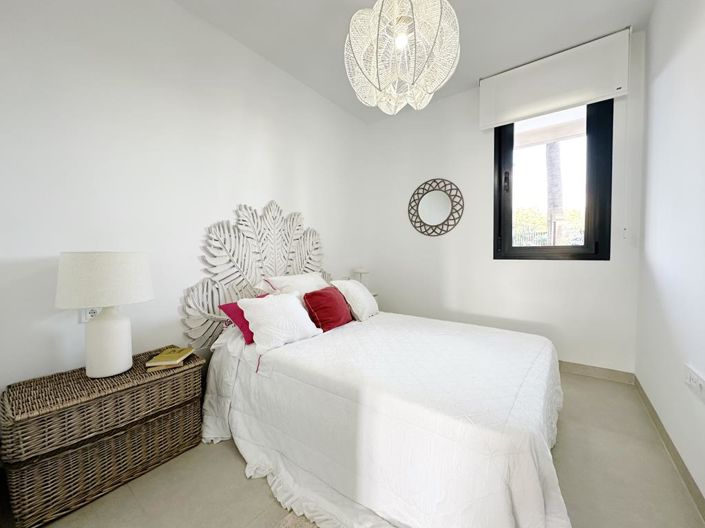 Image No.11-2 Bed Apartment for sale