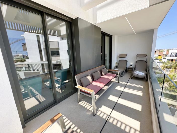 Image No.2-Appartement de 2 chambres à vendre à Santa Rosalia Lake and Life Resort