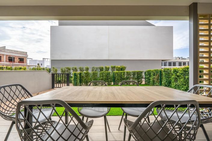 Image No.10-2 Bed Apartment for sale