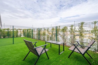 nyvu8buqzk-xdjpggwjmcq