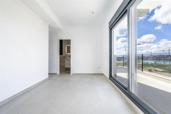 Image No.7-3 Bed Villa for sale