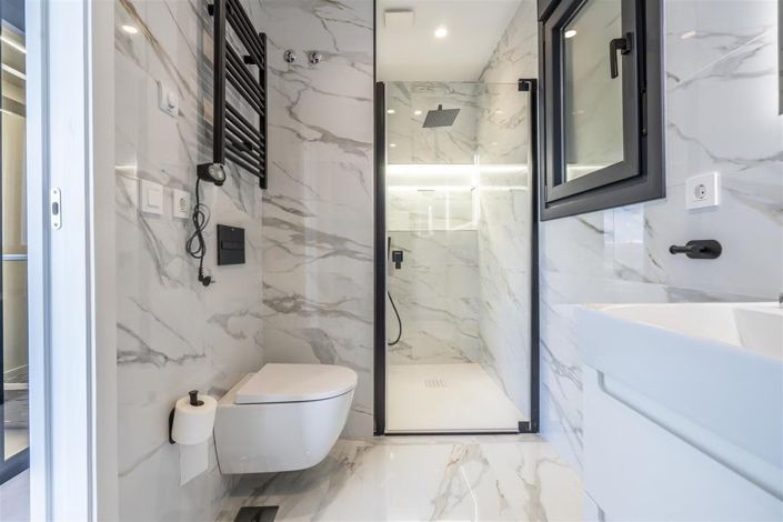 Image No.9-3 Bed Villa for sale