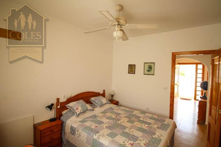 Image No.15-3 Bed Villa / Detached for sale