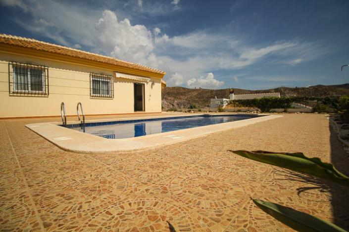 Image No.21-3 Bed Villa / Detached for sale