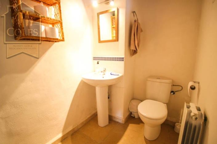 Image No.16-4 Bed Cortijo for sale