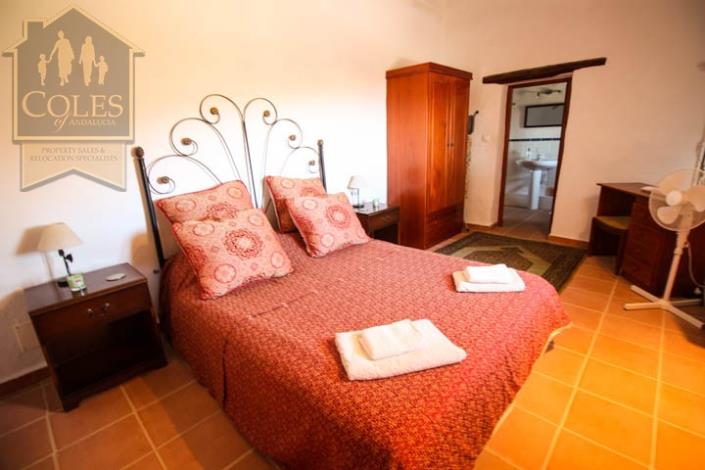 Image No.23-4 Bed Cortijo for sale