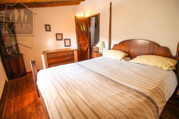 Image No.27-4 Bed Cortijo for sale