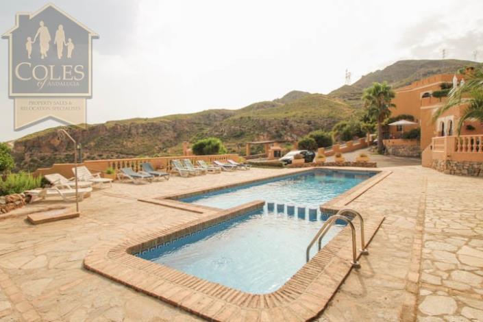 Image No.4-2 Bed Villa / Detached for sale