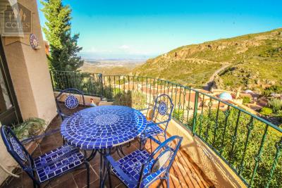 2 Bed Villa / Detached for sale