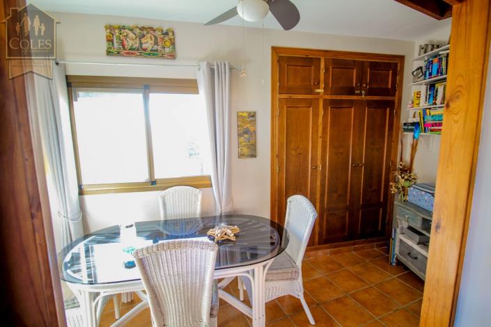 Image No.8-2 Bed Villa / Detached for sale