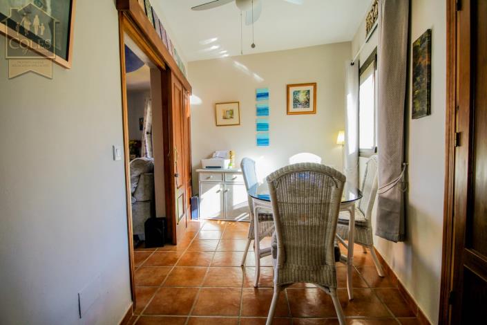 Image No.10-2 Bed Villa / Detached for sale