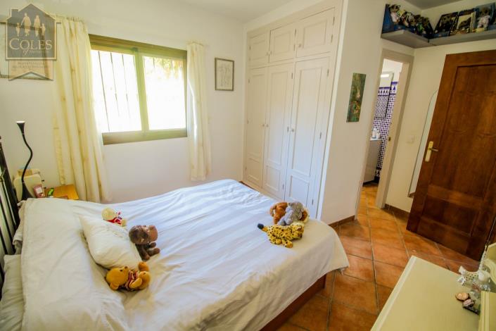 Image No.20-2 Bed Villa / Detached for sale