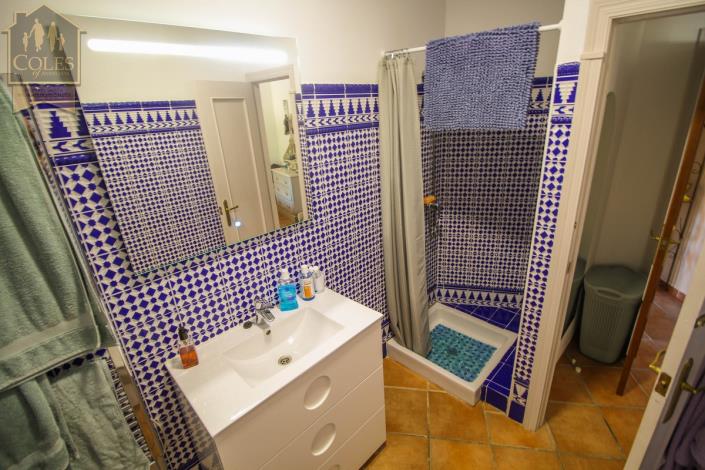 Image No.23-2 Bed Villa / Detached for sale