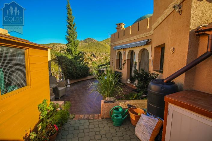 Image No.37-2 Bed Villa / Detached for sale